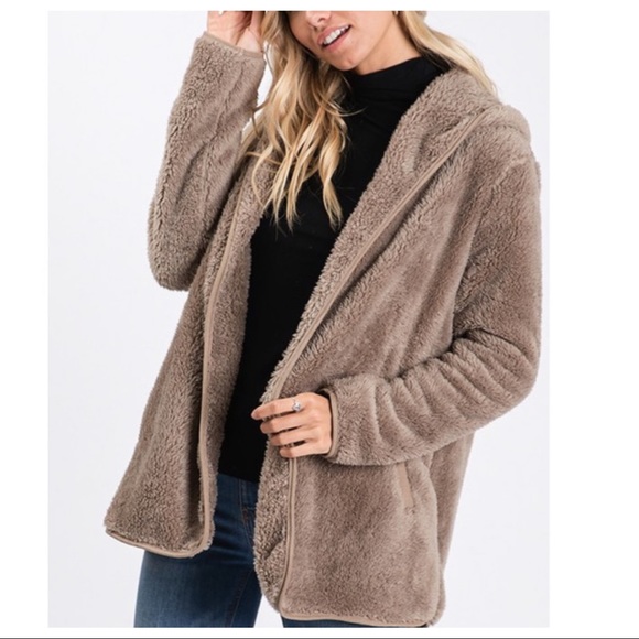 ✨LAST ONE✨Mocha gorgeous Sherpa hooded jacket - Picture 3 of 5